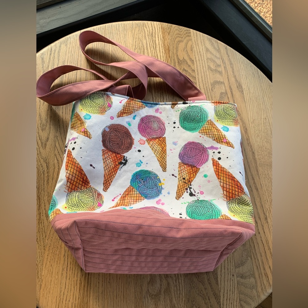 Yarn ice cream cone tote bag - Picture 5 of 7
